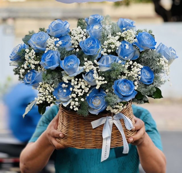 Giỏ hoa màu xanh mừng thọ