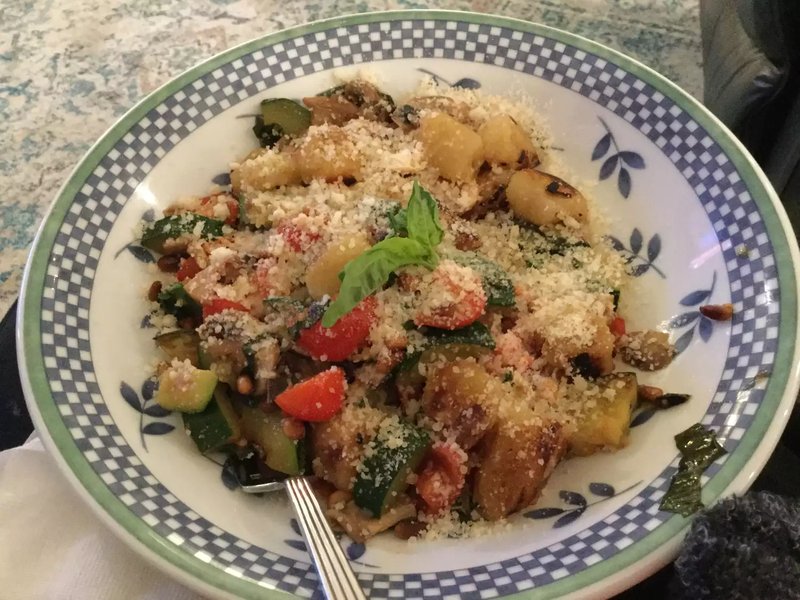 Gnocchi with vegetables and basil