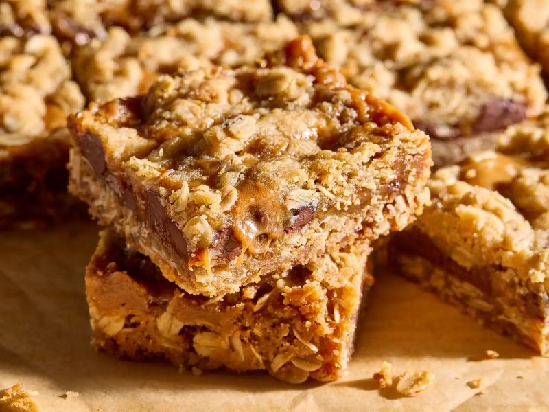 Oat and Chocolate Bar Cookies