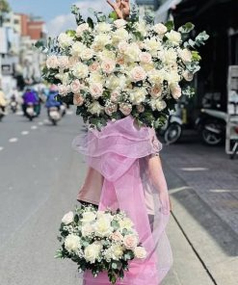 Kệ hoa khai trương hồng phát