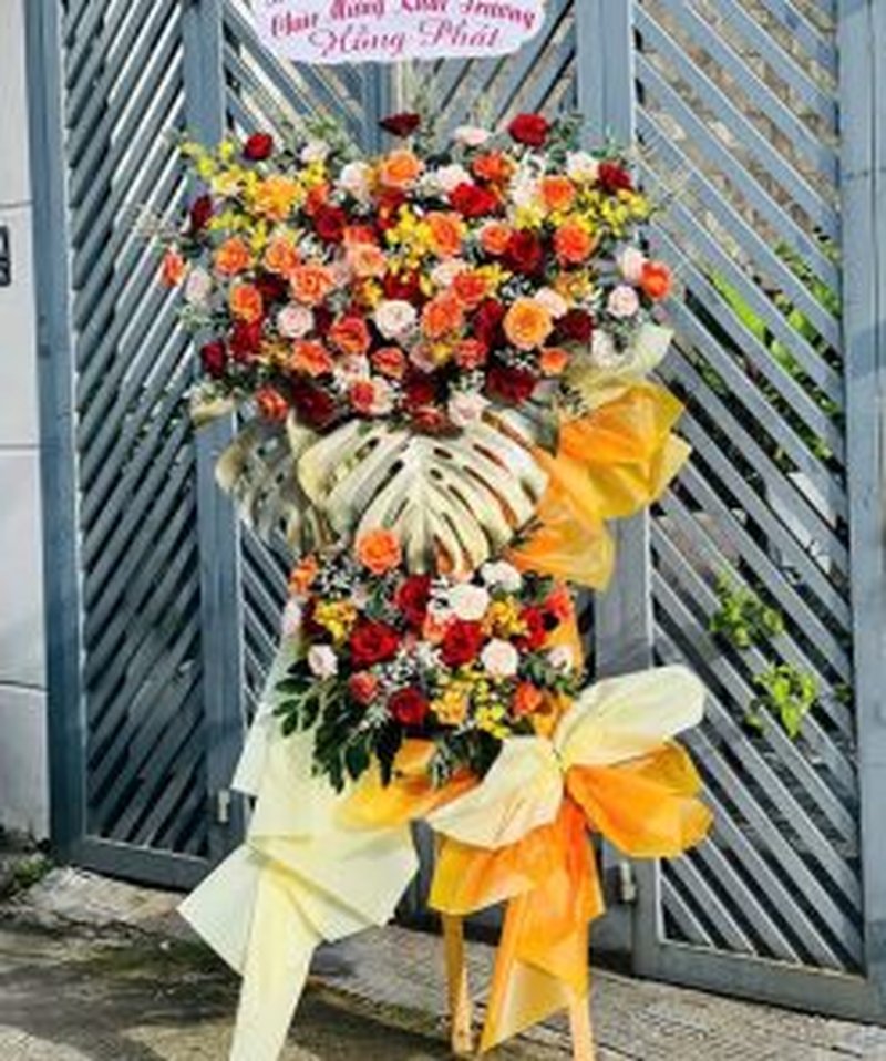 Lẵng hoa khai trương khởi đầu may mắn